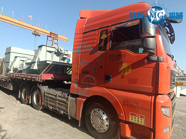 �V�|��ɽ�ɷ�ɰ�{���a������һ܇