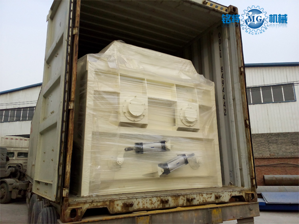 迪拜灌漿料生產線發貨